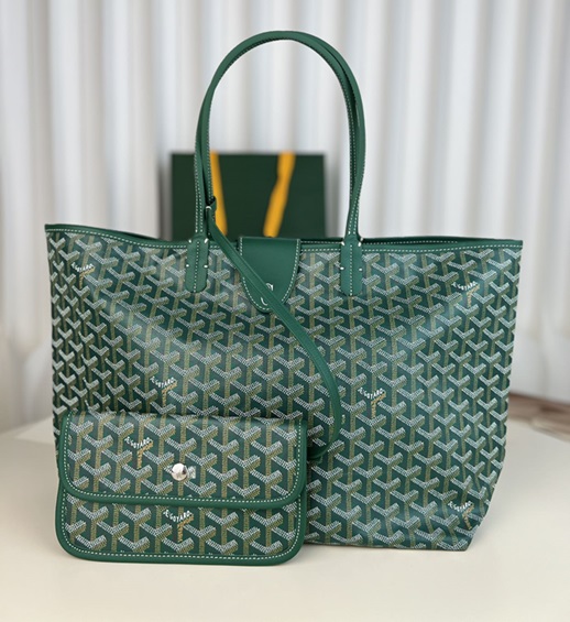 Goyard Saint Louis Tote