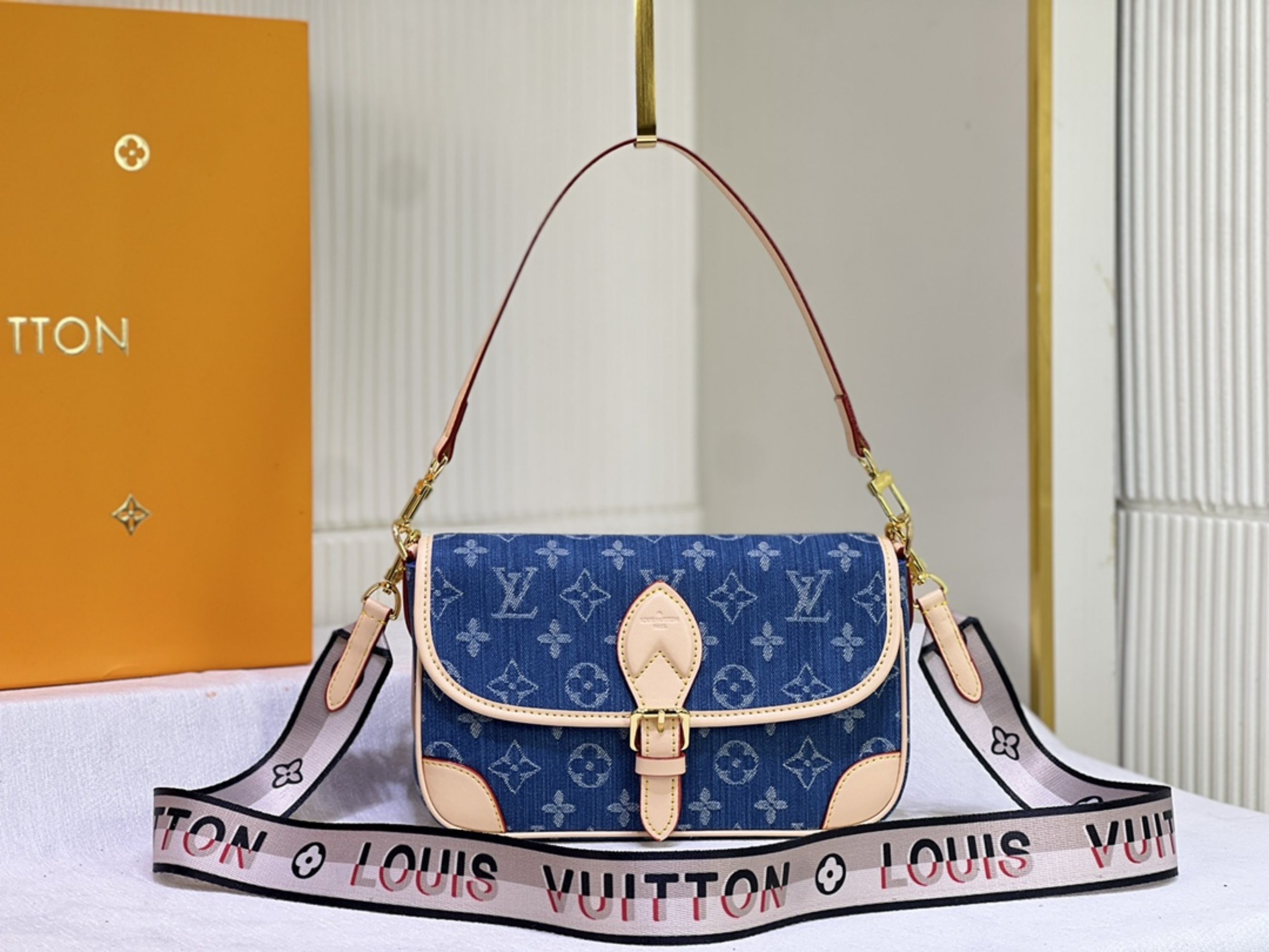 Louis Vuitton DIANE