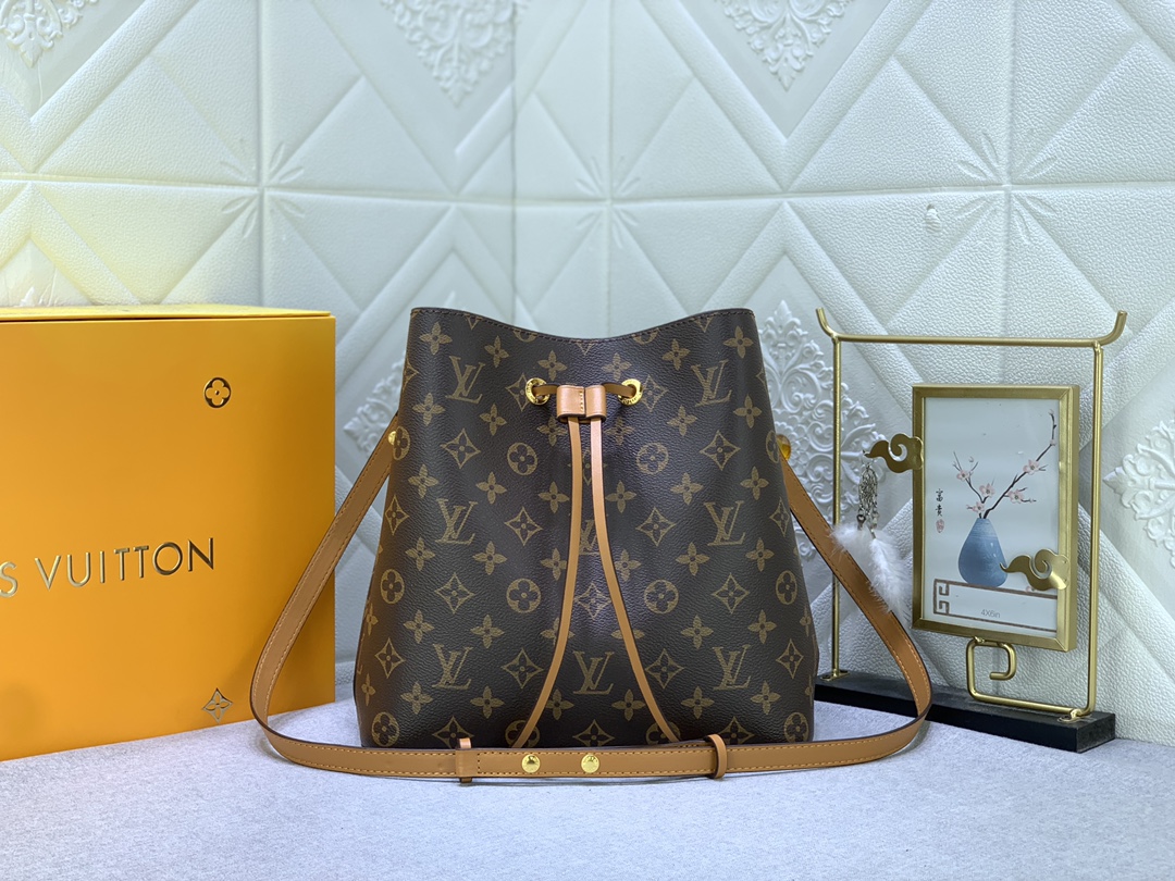 Louis Vuitton NÉONOÉ Medium