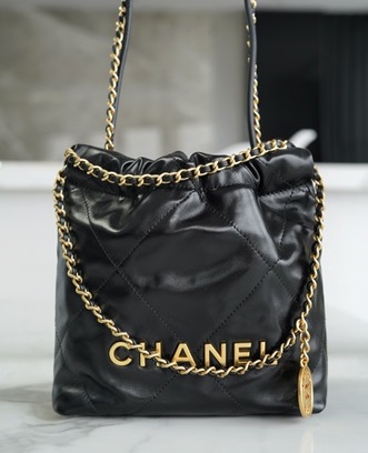 Chanel   23S   22Bag   Mini    Diamond Quilting Drawstring Closure Chain Shiny Grain Calfskin   Bucket Shoulder Bag   Crossbody Bag